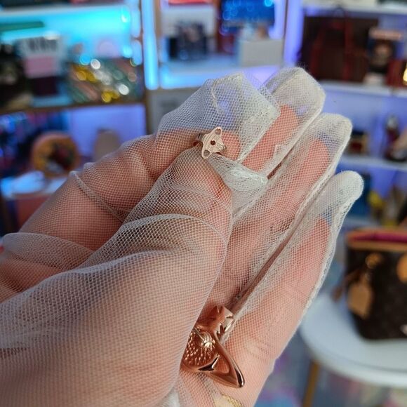 NIB New Vivienne Westwood Rose Gold Pink Signature Orb Logo Post Earrings Full s - Picture 4 of 7